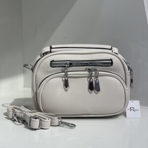 حقيبة يد نسائية