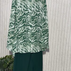 طقم قميص وبنطلون